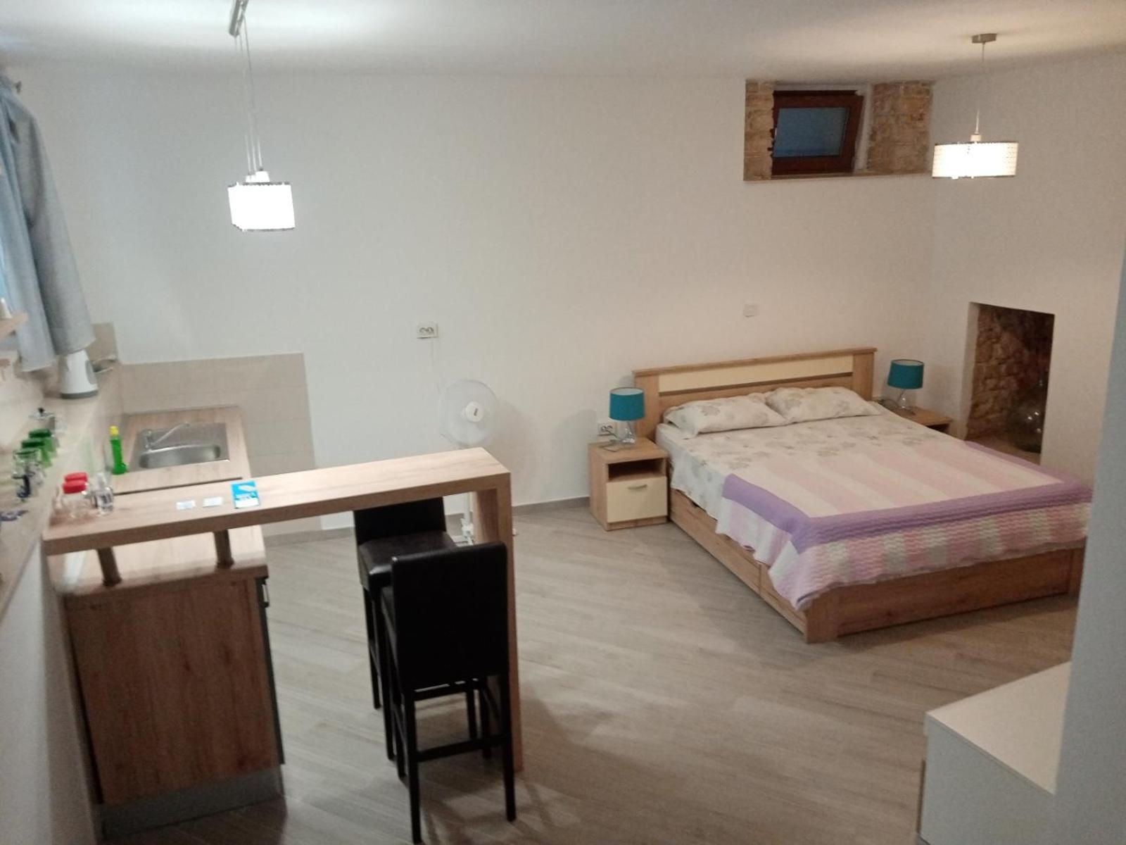 Apartment Elena Bale Habitación foto