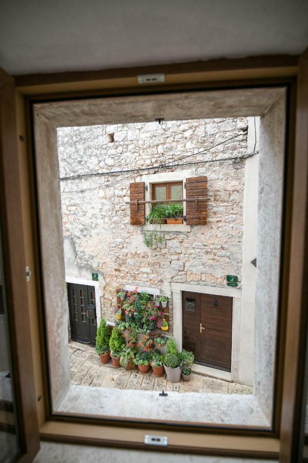 Apartment Elena Bale Exterior foto